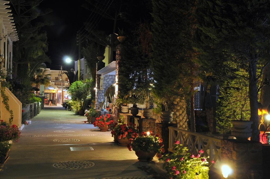 Polydefkis Hotel Kamári Exterior foto