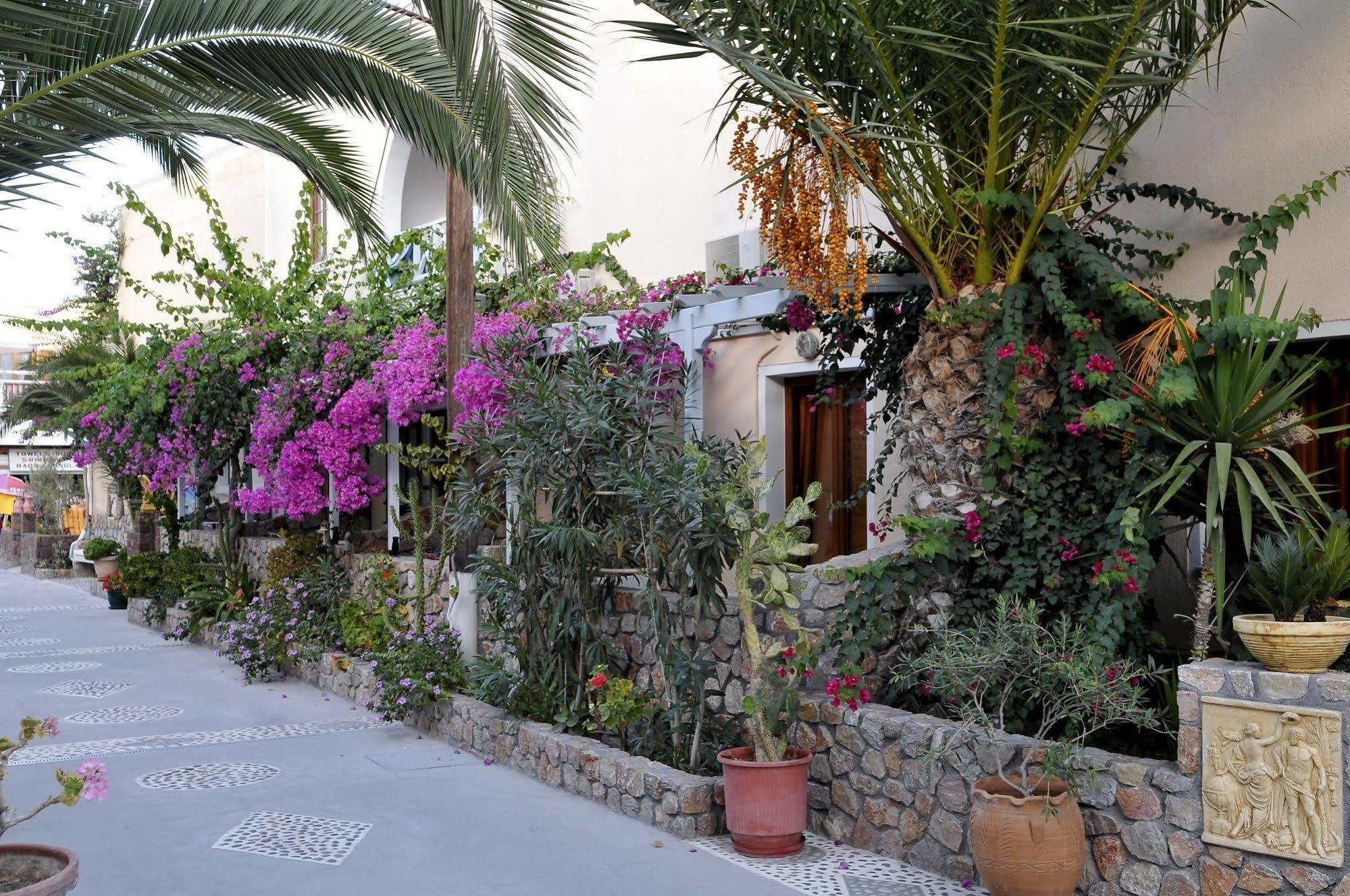 Polydefkis Hotel Kamári Exterior foto
